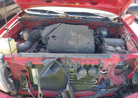 2006 Toyota Tacoma Prerunner V6 z USA, uszkodzony, nr VIN 5TETU62NX6Z265482